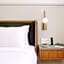 Hotel Heron Old Town Alexandria