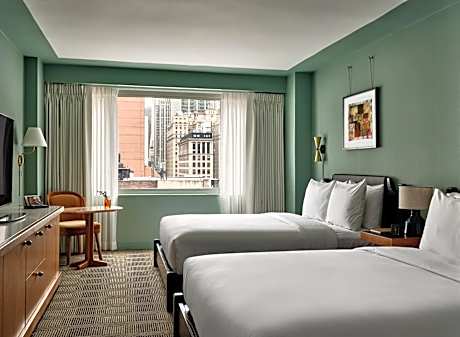 Deluxe Two Queen Beds - Hearing Accessible