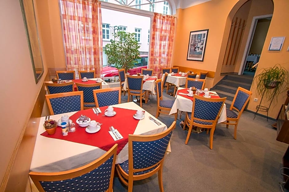 Hotel Garni am Markt - Businesshotel - Frühstücksbuffet - Fahrradabstellplatz - Hunde willkommen