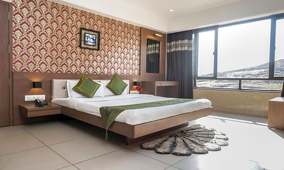 Shri Vitthal Mangalam - Hotel in Satara