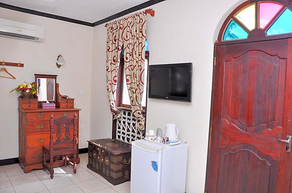 Forodhani Park Hotel