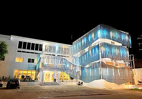 THE SHORELINE SUBIC HOTEL