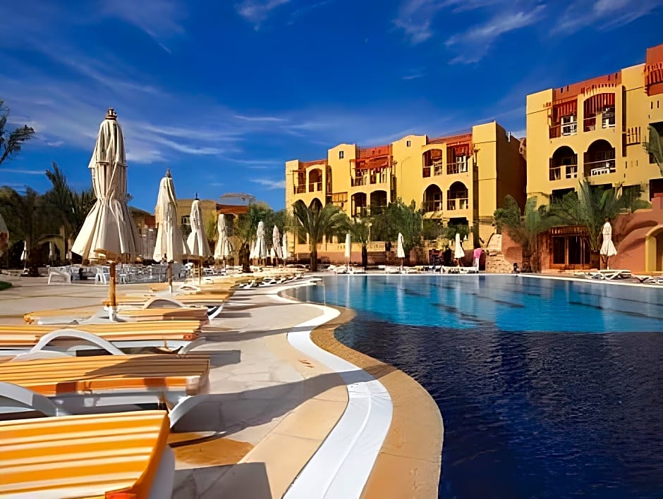 Marina Plaza Hotel, Tala Bay