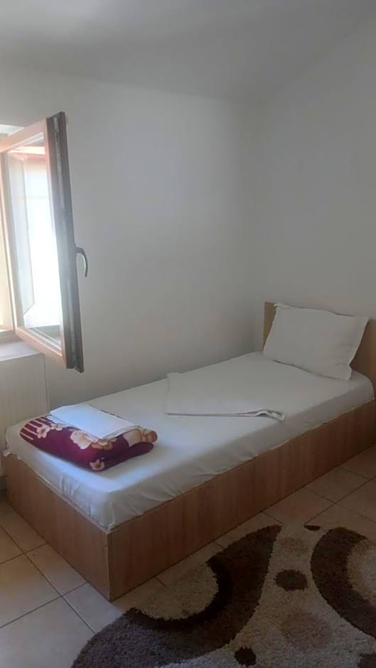 Cazare - Accommodation