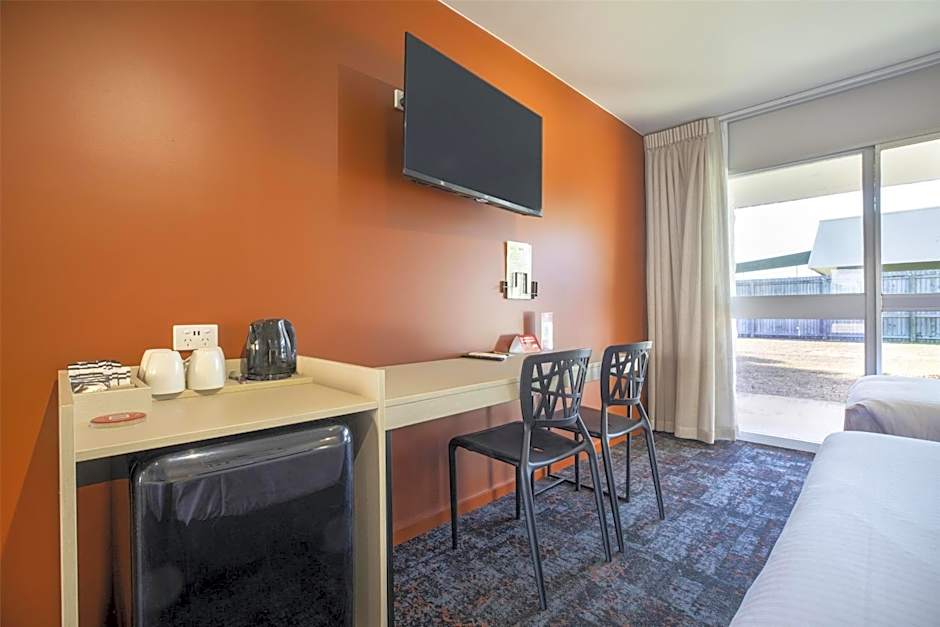 Nightcap at Dalrymple Hotel