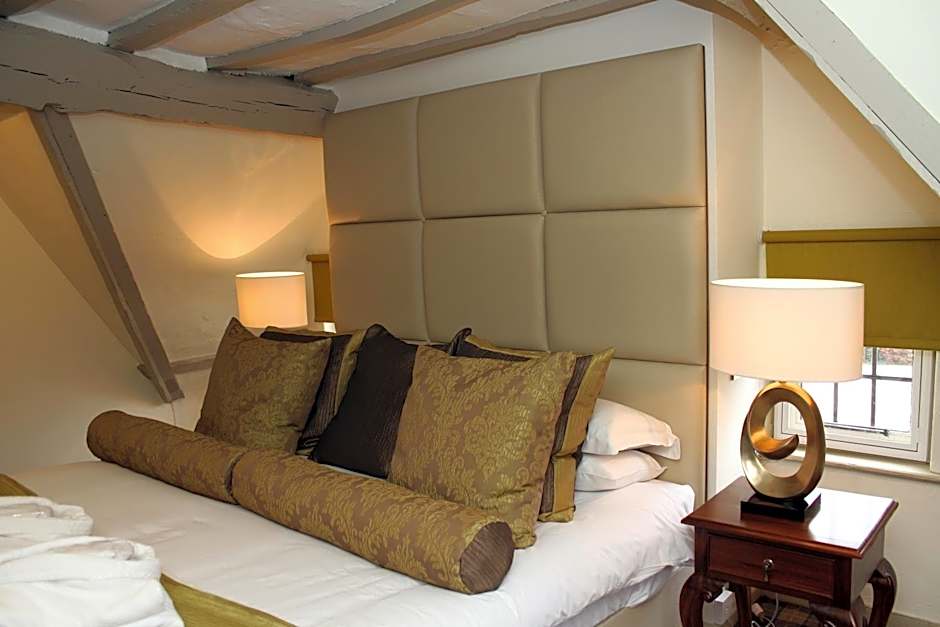 The Legacy Rose & Crown Hotel