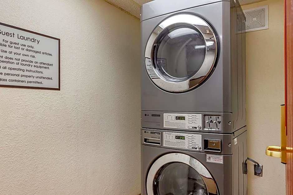 Quality Inn & Suites Raleigh Durham Airport