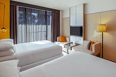 Guest room, 2 Queen, Pool view, Pool access, Balcony