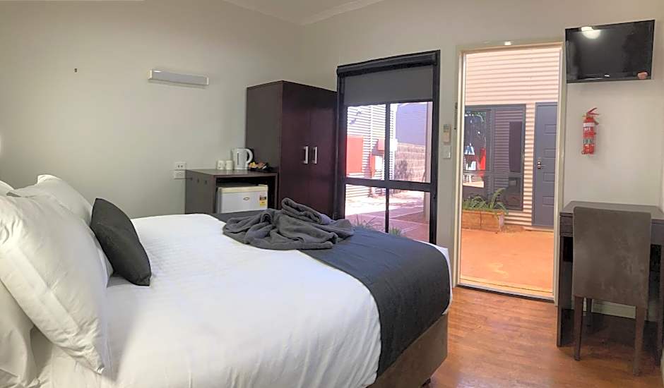 Mia Mia House in the Desert