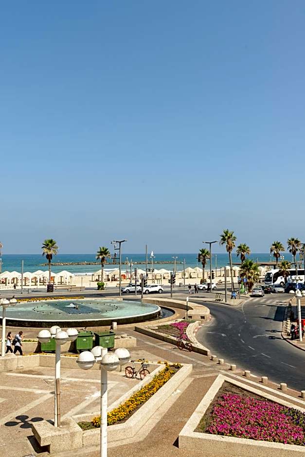 Liber Tel Aviv Sea Shore Suites BY RAPHAEL HOTELS