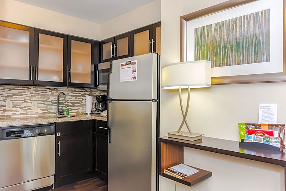 Staybridge Suites Grand Forks By IHG