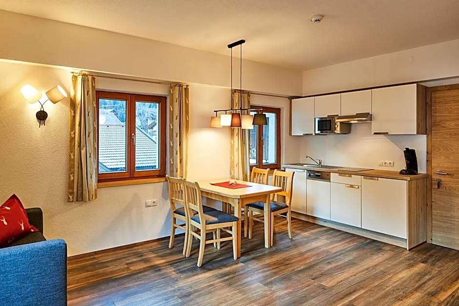 Tirolerhof - Appartementhaus