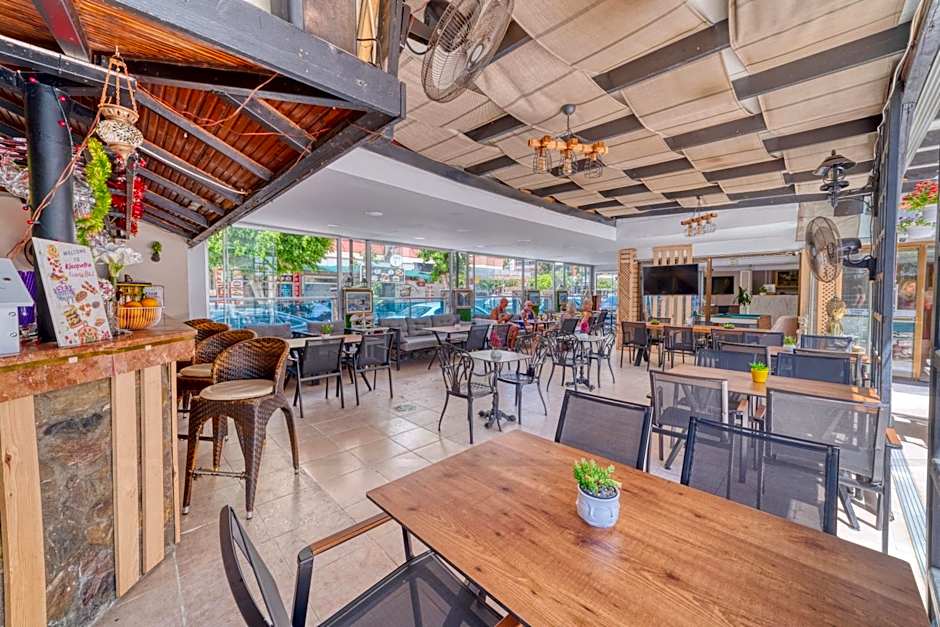 Kleopatra ICARIA Apart Hotel