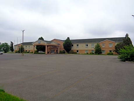 Fairgrounds Inn