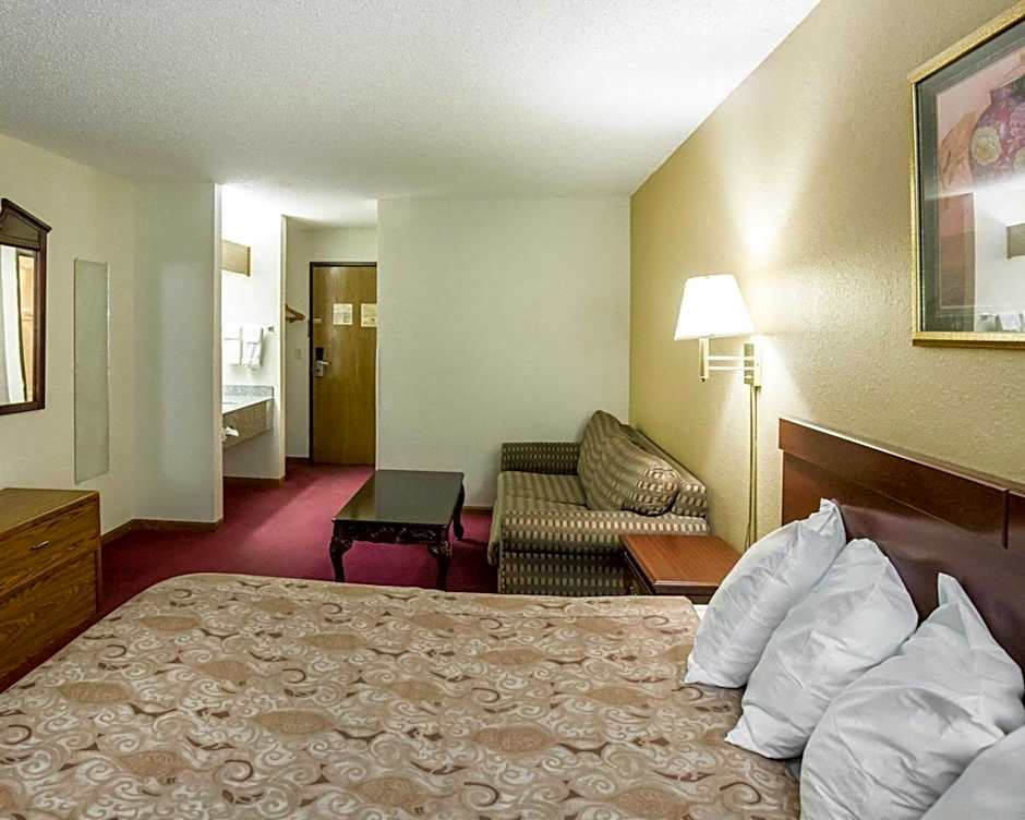 Rodeway Inn Cedar Rapids Westdale