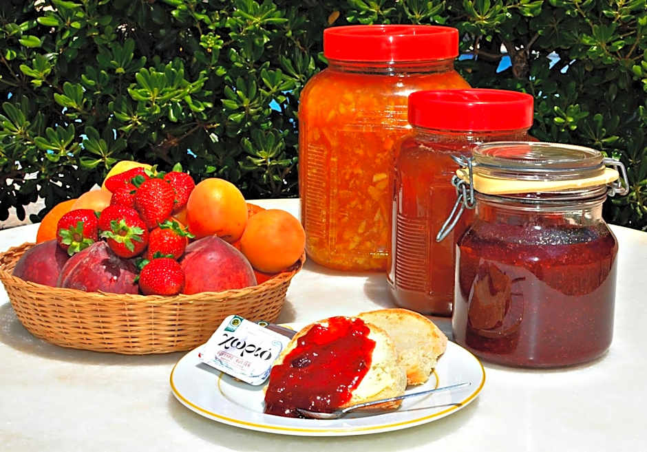 Proteas Hotel & Suites