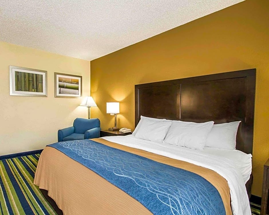 Comfort Inn & Suites Lantana - West Palm Beach South