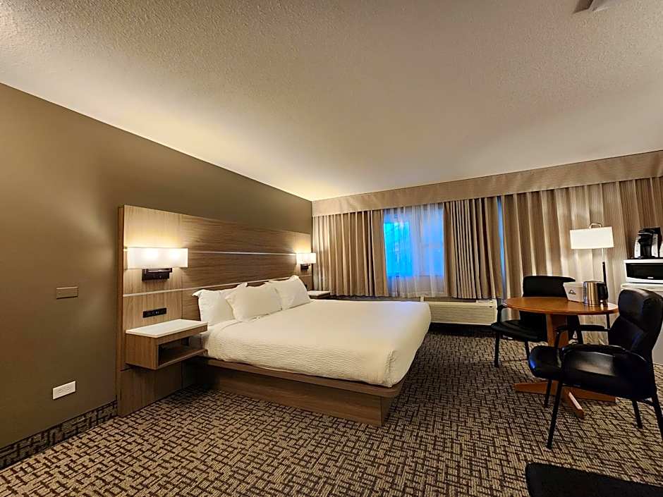 Days Inn & Conference Centre by Wyndham Penticton