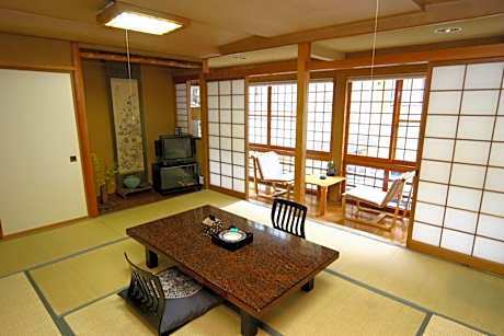 Japanese-Style Twin Room with Shared Bathroom