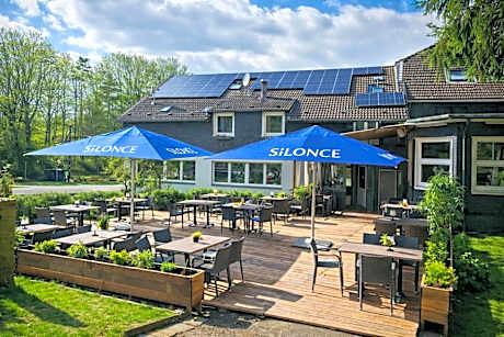 SILONCE Hotels & Restaurant