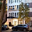 La Quinta Inn & Suites by Wyndham New York City Central Park