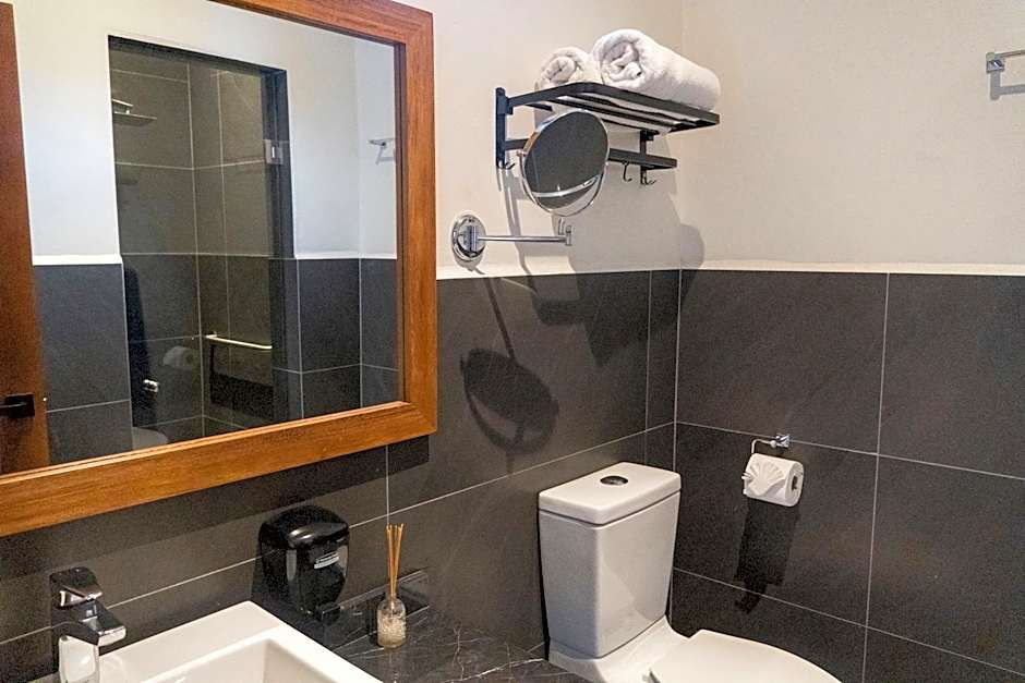 Quieto Hotel Suites