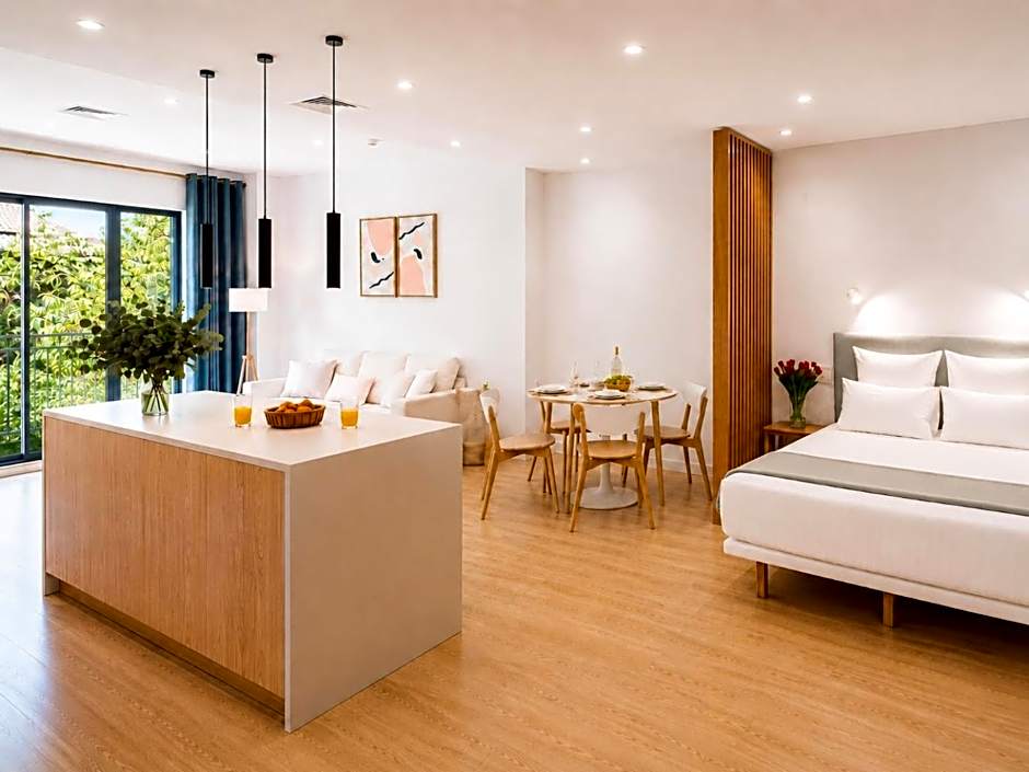 Paseo Suites Hotel