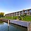 Fleetwood Inn & Suites