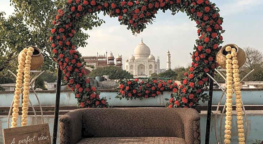 Hotel Kamal ( Nearest to Taj Mahal )