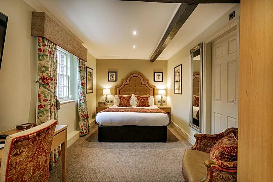 The Royal Oak Hotel, Welshpool - The Coaching Inn Group
