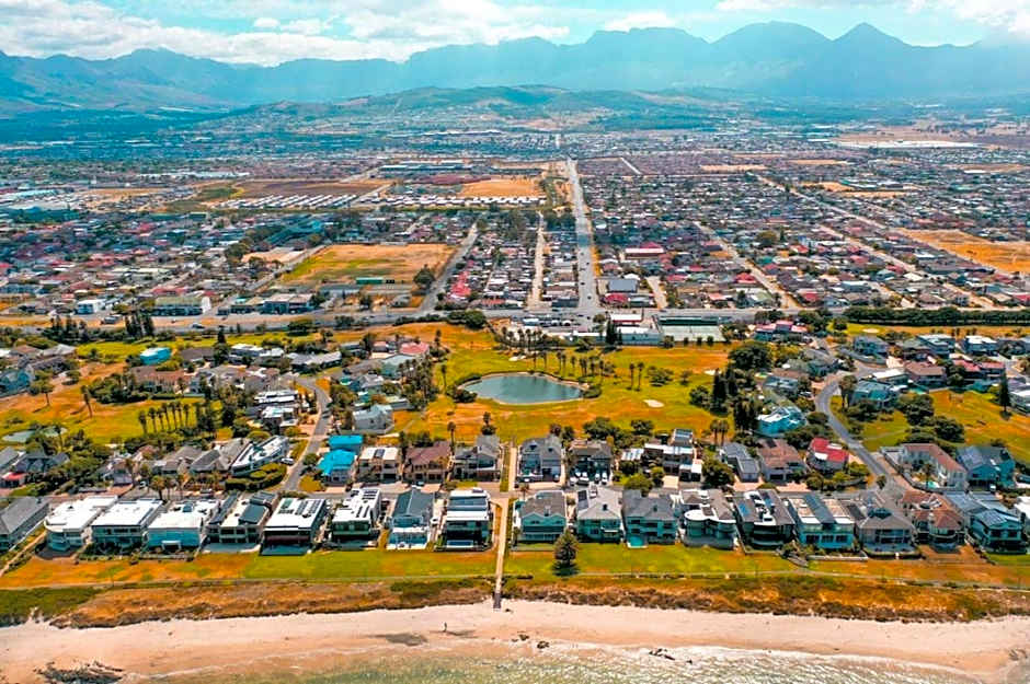 Greenways Strand Golf Beach C3