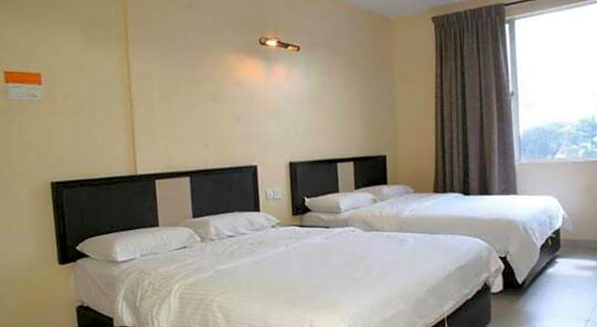 The Fern Lodge (Sanitized Stay)