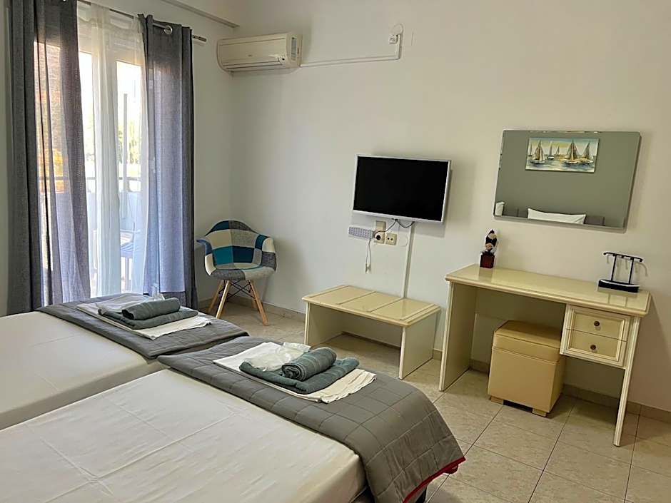Heaven Studios & Apartments