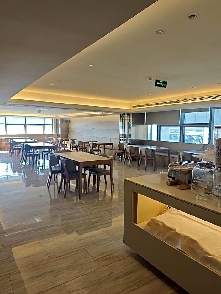Ji Hotel Nanjing Railway Station