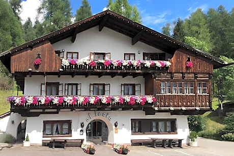 Hotel Al Larin