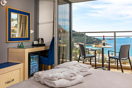 DOUBLE OR TWIN ROOM SEA VIEW WITH BALCONY