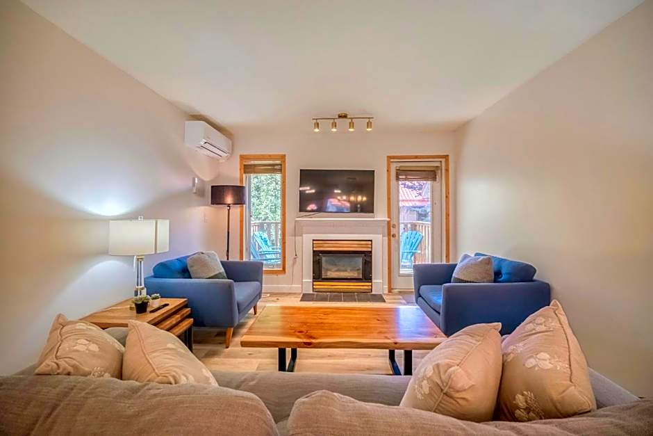 Bow Valley Chalets-Entire 2 King Bedrooms townhouse