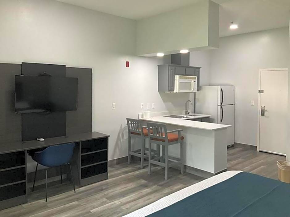 Studio 6 Suites Brenham, TX