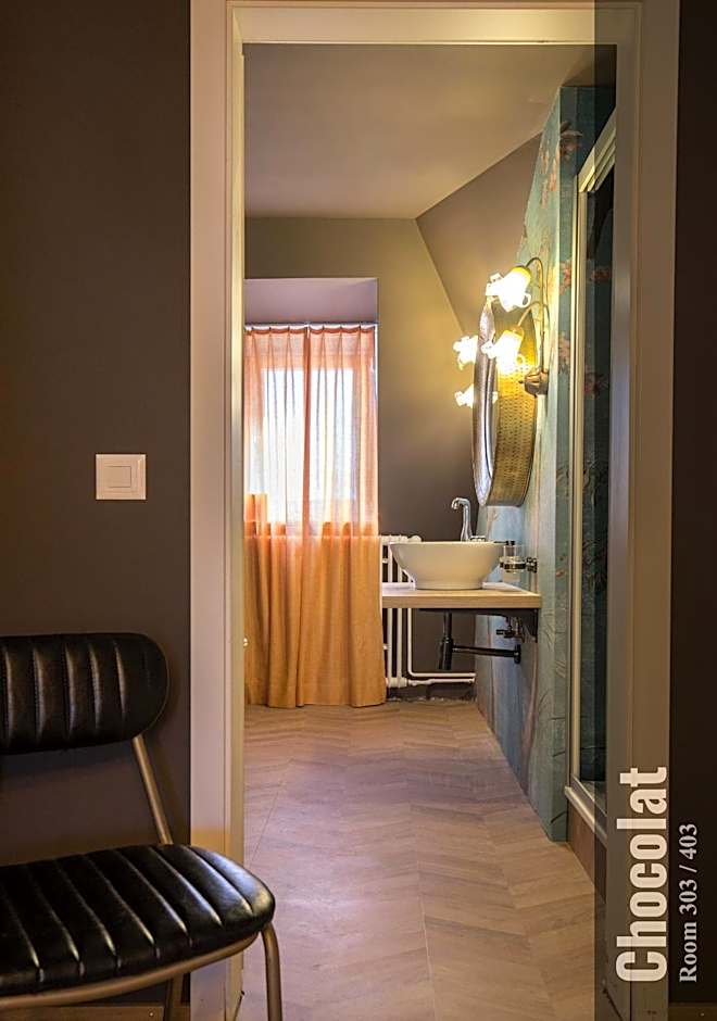 The Henry Self Check-In Guesthouse