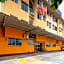 OYO 89864 Hotel Holiday Park