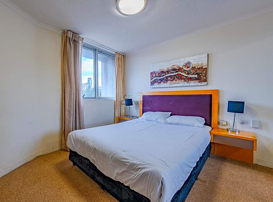 Abbey On Roma Hotel & Apartments