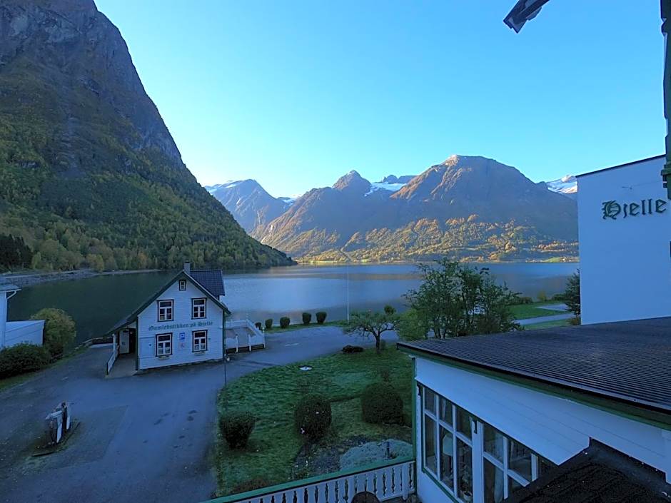 Hjelle Hotel