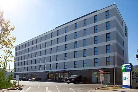 Holiday Inn Express Frankfurt Airport - Raunheim By IHG