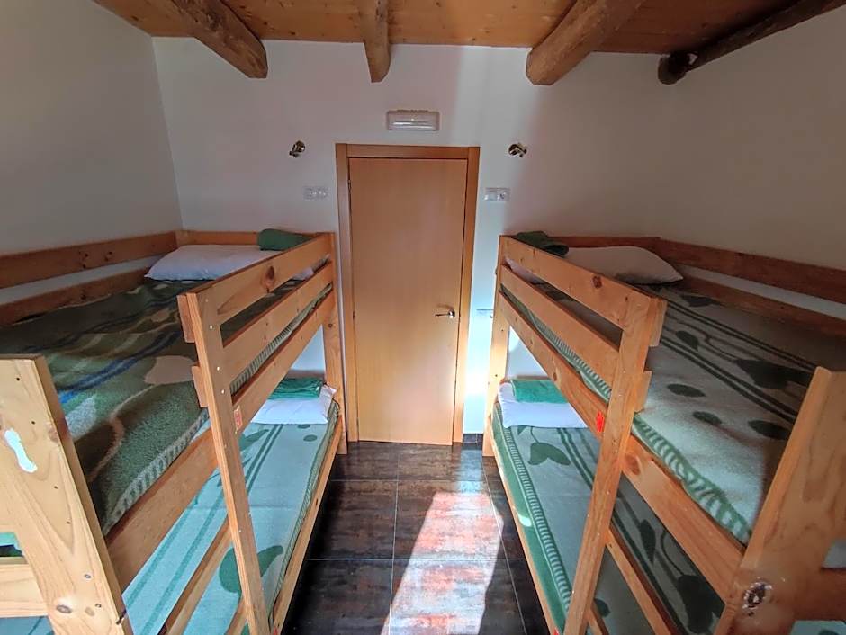 Albergue El Rebezo