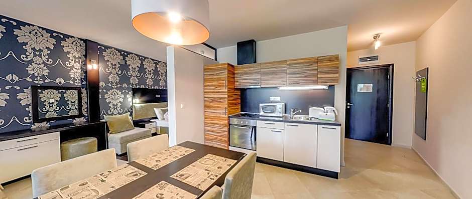 Briz Beach Apartments