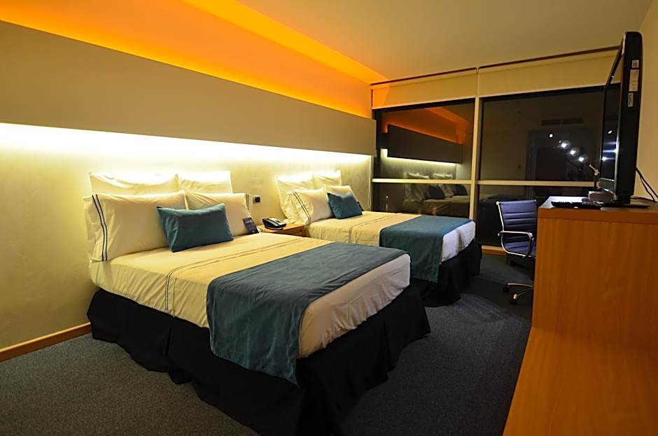 Hotel Enjoy San Antonio