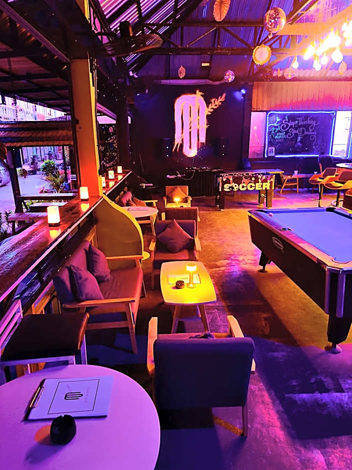 MBAR HOSTEL HAAD RIN