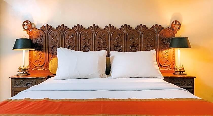 Crown Regency Residences Davao Hotel