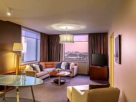 Executive King Suite with Spa Bath - Lounge Access