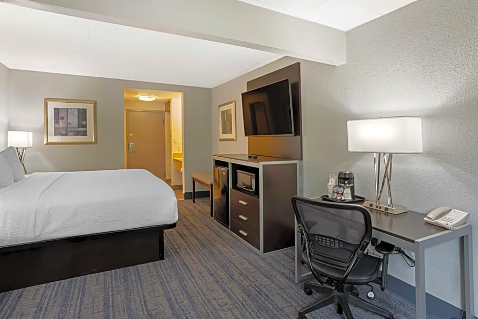 Best Western Plus Reading Inn & Suites